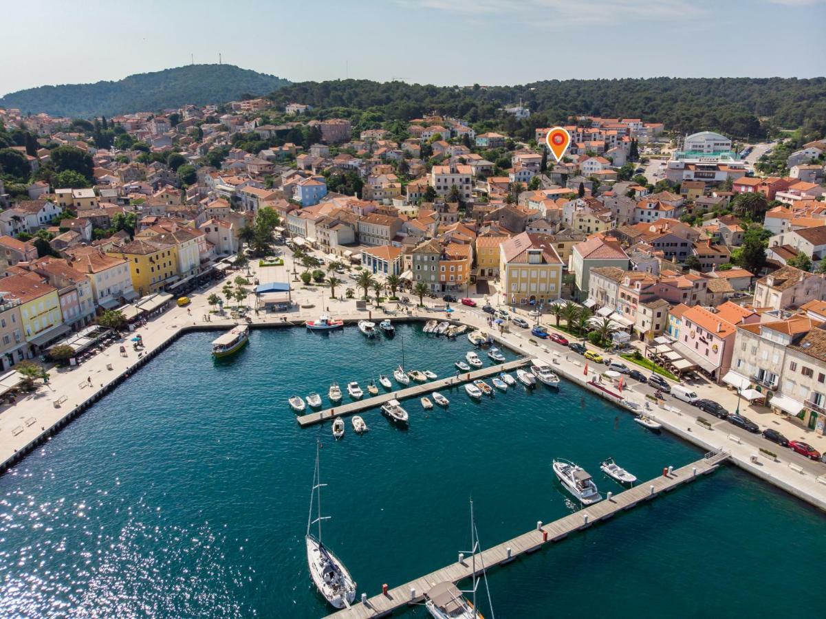 Vila Bugevilija Hotel Mali Lošinj Екстериор снимка